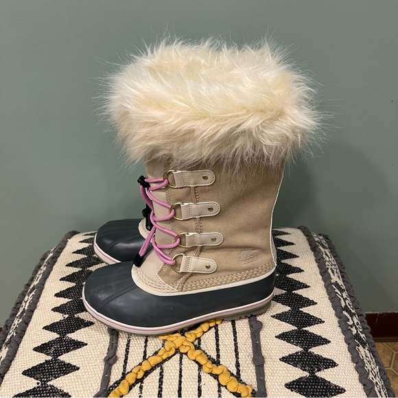 NWT Sorel Youth Joan of Arc Boot size 6 - Picture 7 of 10